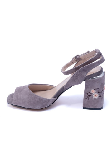 Босоножки женские Welfare 271886141/GREY/38