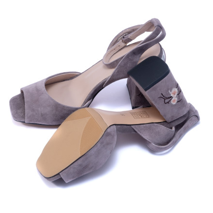 Босоніжки жіночі Welfare 271886141/GREY/38