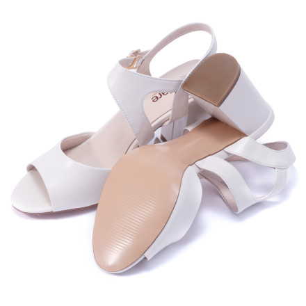 Босоніжки жіночі Welfare 271906111/MILK/38