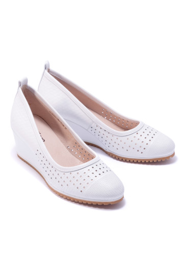 Туфлi жiночi Welfare 331900611/WHITE/38