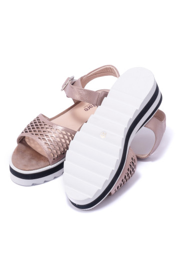 Сандалии женские Welfare 610136311/GOLD/38