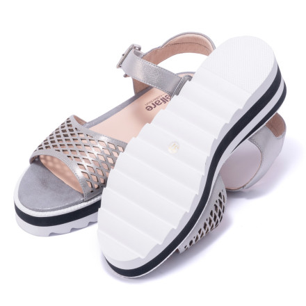 Сандалі жіночі Welfare 610136311/SILVER/38