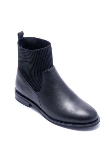 Черевики жіночі Welfare 700432112/BLK/39